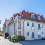 Ulmenschloesschen 13